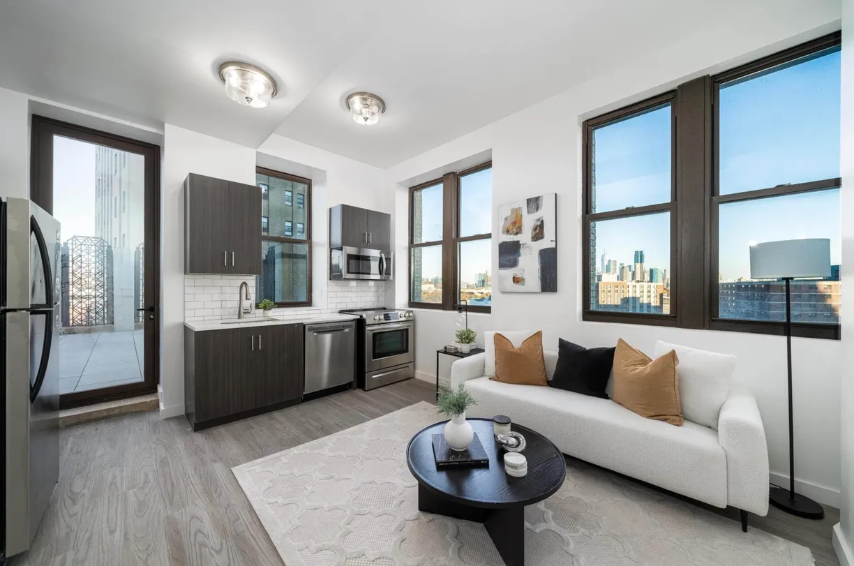 Jersey City/Hoboken Real Estate | View 201 CORNELISON AVE, 701 | 1 Bed, 1 Bath