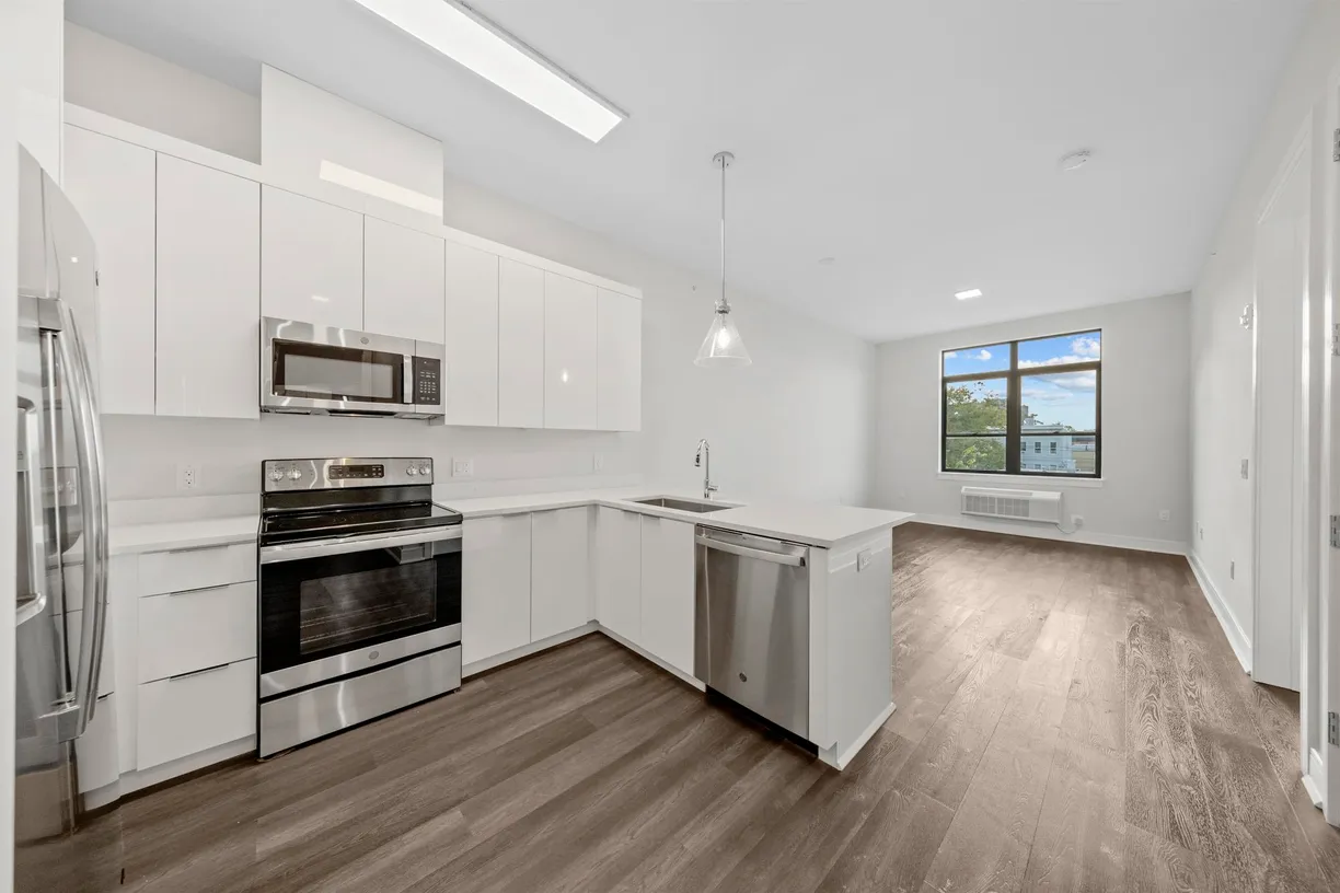 Jersey City/Hoboken Real Estate | View 121 34TH ST, 415 | 1 Bed, 1 Bath