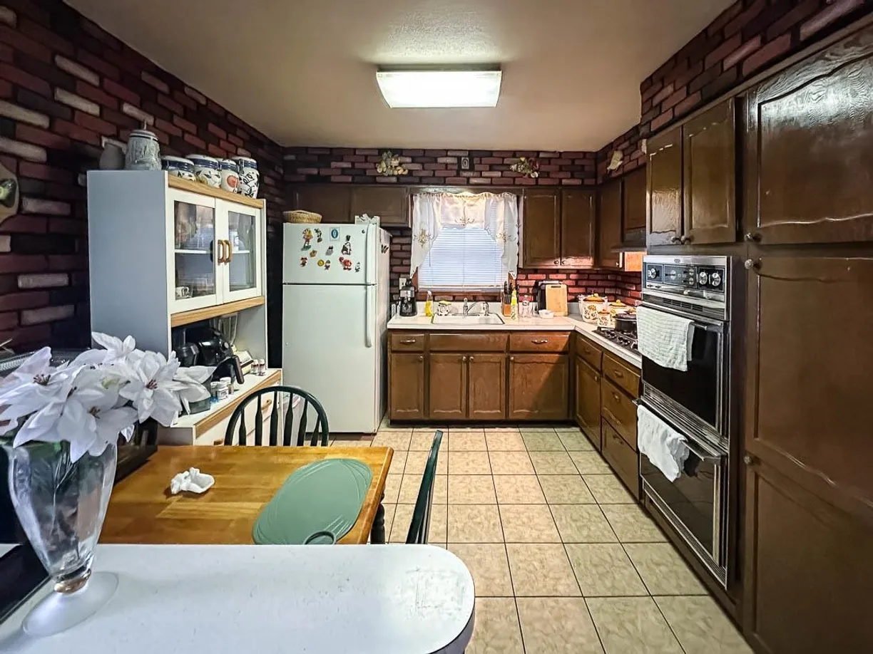 Jersey City/Hoboken Real Estate | View 815 SECAUCUS RD | Listing