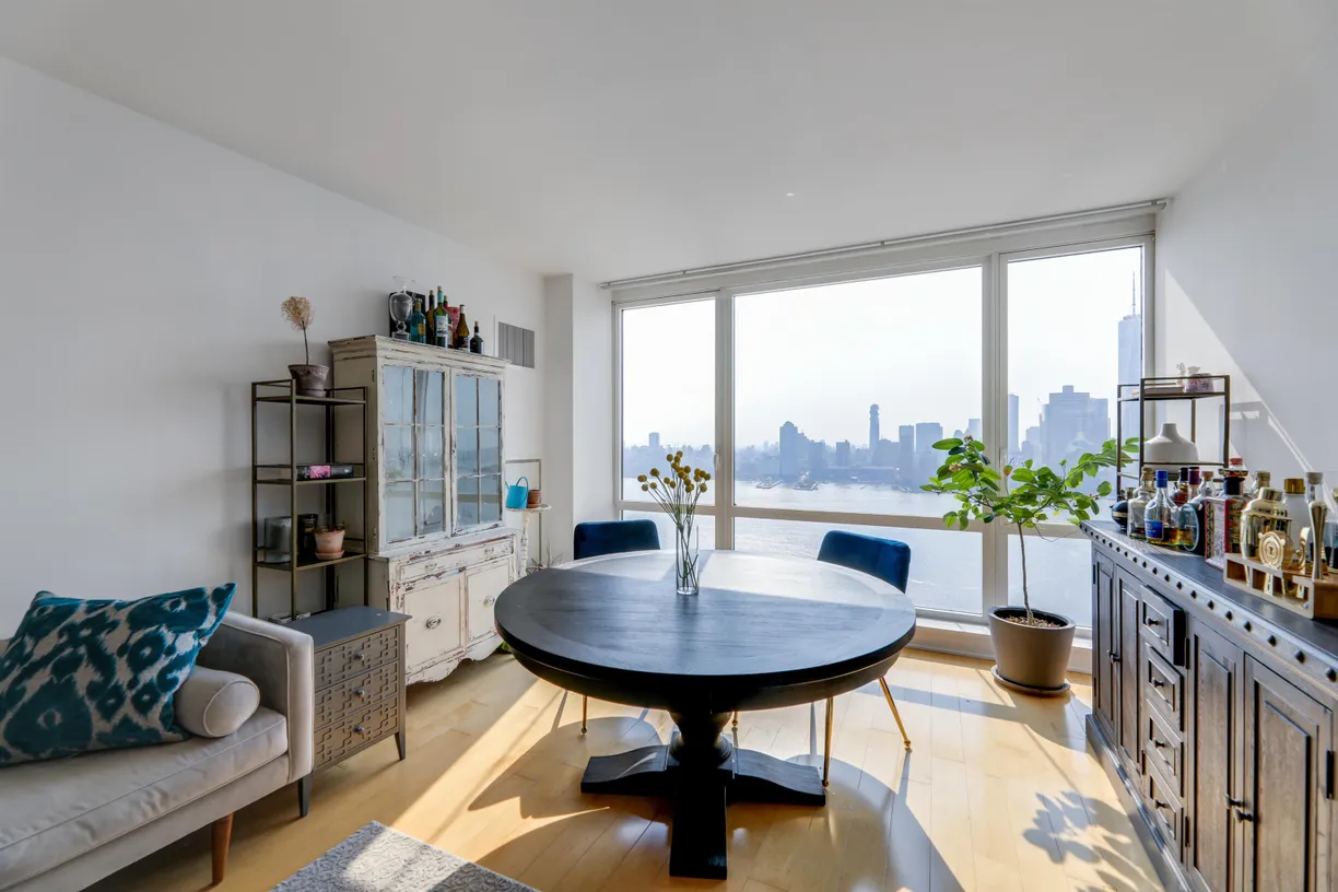 Jersey City/Hoboken Real Estate | View 2 2ND ST, 2804 | Listing