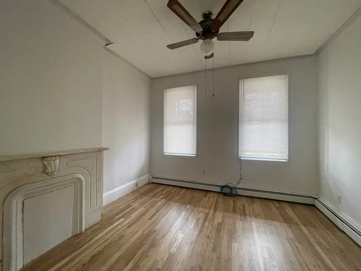 Jersey City/Hoboken Real Estate | View 77 GILES AVE, 1 | 1 Bed, 1 Bath