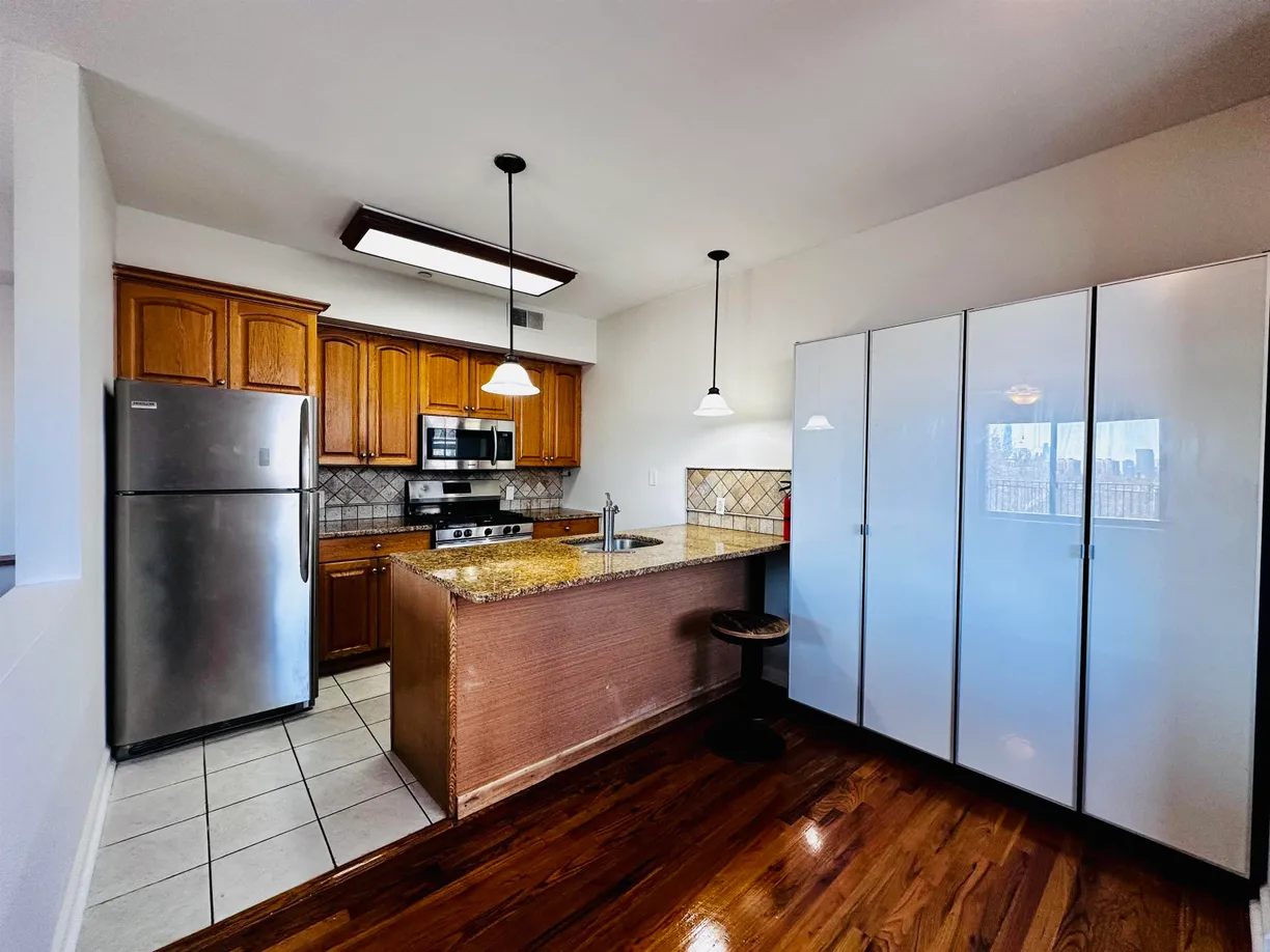 Jersey City/Hoboken Real Estate | View 210-212 CENTRAL AVE, 302 | 2 Beds, 2 Baths