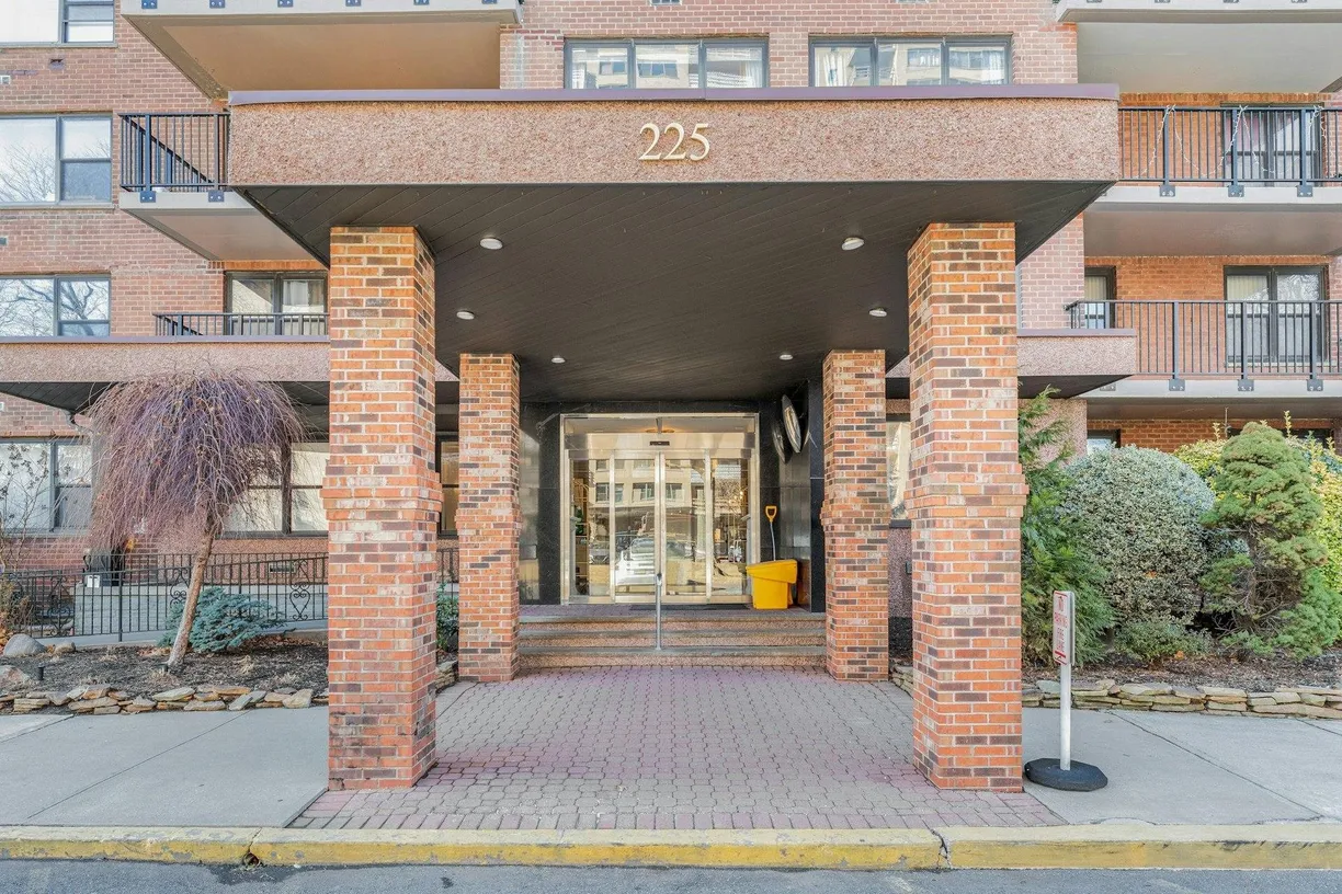Jersey City/Hoboken Real Estate | View 225 ST PAULS AVE, 7G | 1 Bed, 1 Bath