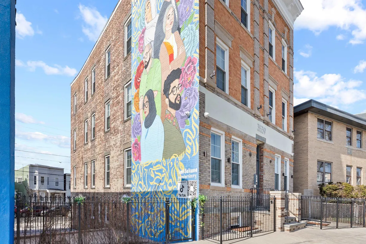 Jersey City/Hoboken Real Estate | View 3539 JOHN F KENNEDY BLVD, 3R | 2 Beds, 1 Bath