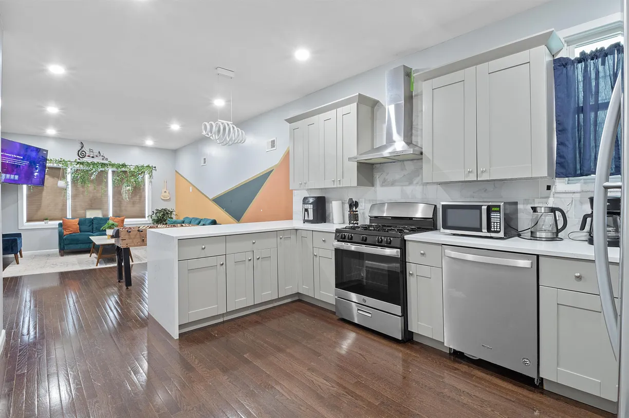 Jersey City/Hoboken Real Estate | View 84 WEST  3RD ST | Listing