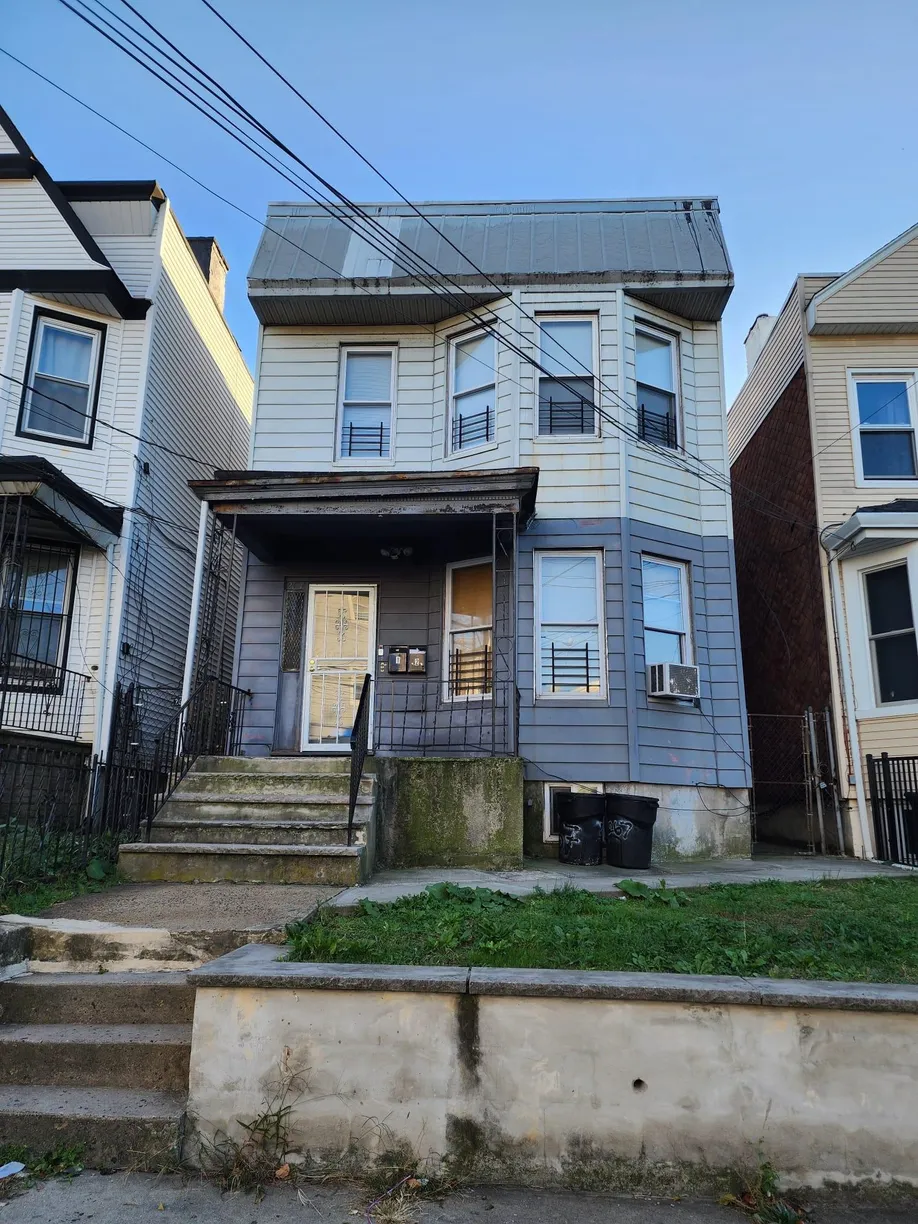 Jersey City/Hoboken Real Estate | View 267 FORREST ST | 2 Beds
