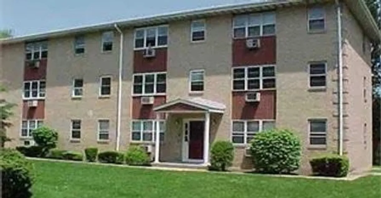 Jersey City/Hoboken Real Estate | View 2 RADIO AVE, B8 | 2 Beds, 1 Bath
