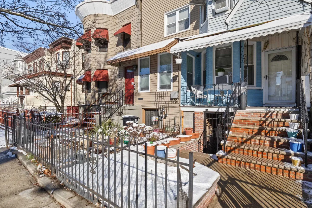 Jersey City/Hoboken Real Estate | View 74 ATLANTIC ST | Listing