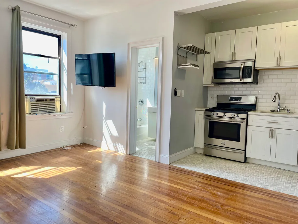 Jersey City/Hoboken Real Estate | View 821 BERGEN AVE, C10