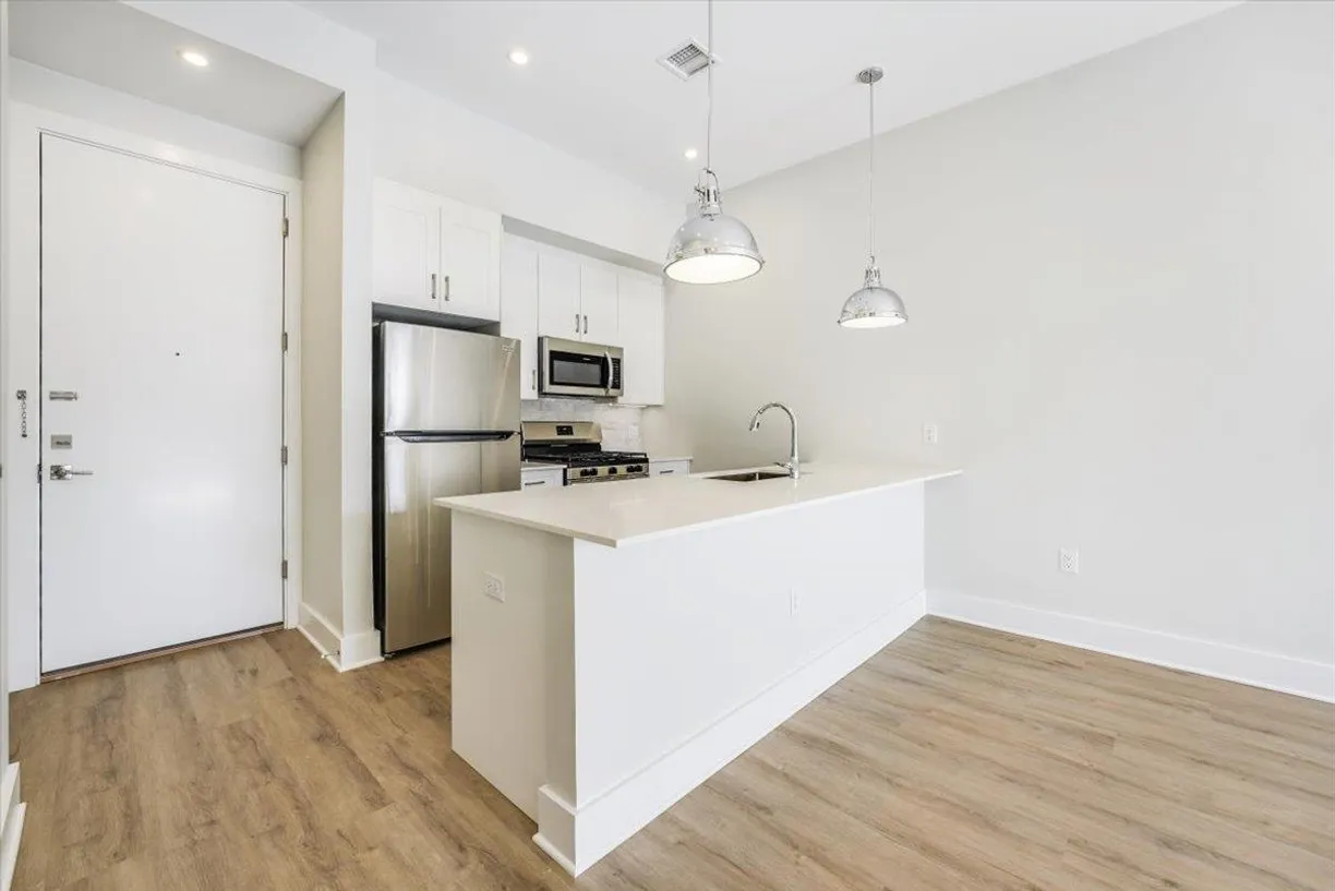 Jersey City/Hoboken Real Estate | View 667-665 GRAND ST, 206 | 1 Bed, 1 Bath