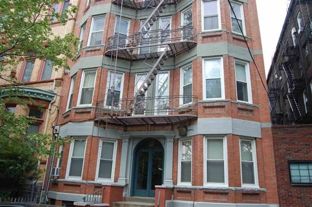 Jersey City/Hoboken Real Estate | View 106 11TH ST, 5 | 1 Bed, 1 Bath