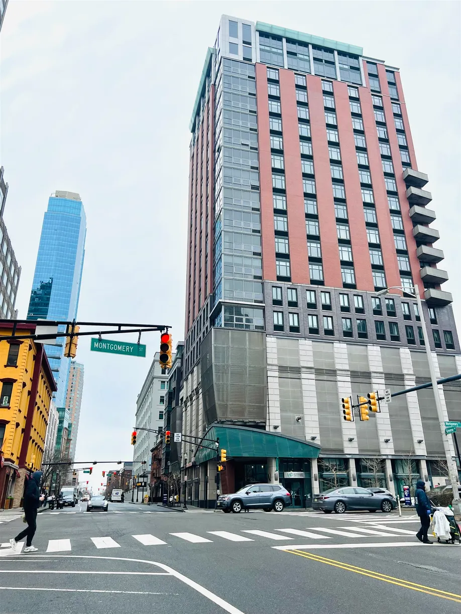 Jersey City/Hoboken Real Estate | View 105 GREENE ST, 1005 | 1 Bed, 1 Bath