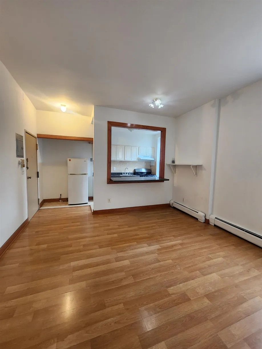 Jersey City/Hoboken Real Estate | View 851 BERGEN AVE, 3B | Listing