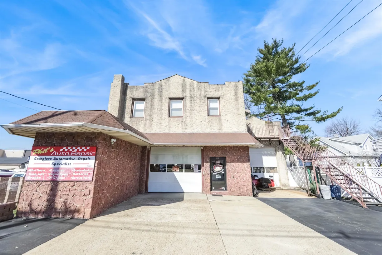 Jersey City/Hoboken Real Estate | View 411 LIBERTY ST | Listing