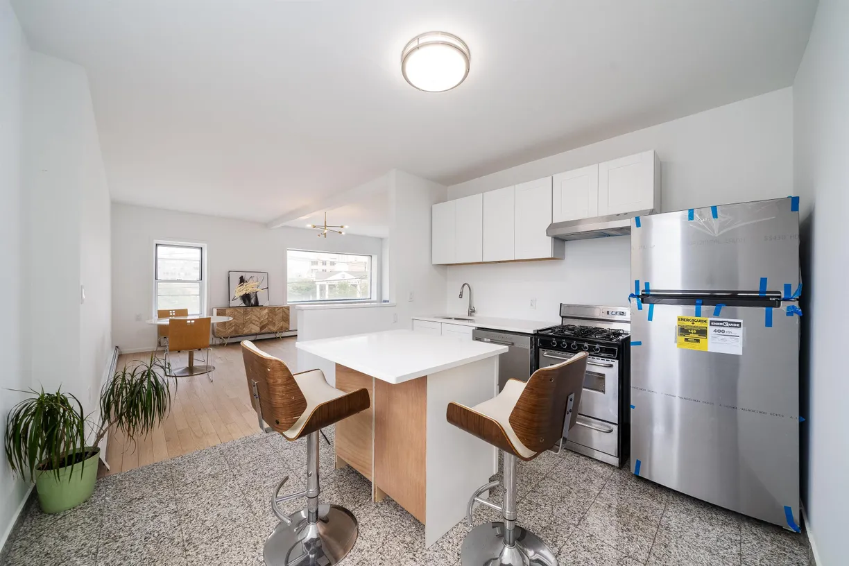 Jersey City/Hoboken Real Estate | View 8905 RIVER RD, 3 | 2 Beds, 1 Bath
