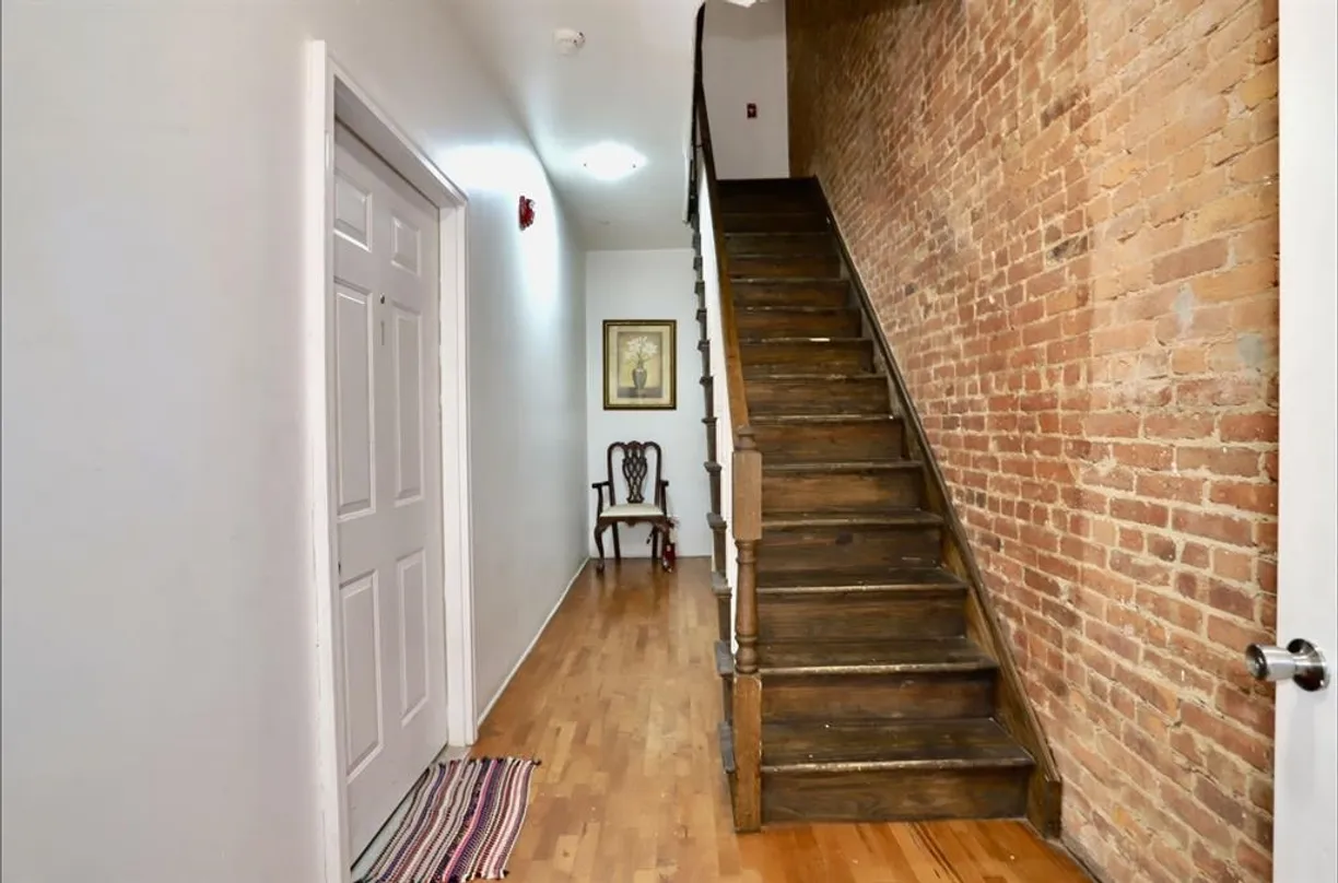 Jersey City/Hoboken Real Estate | View 37 HARMON ST, 4 | Listing