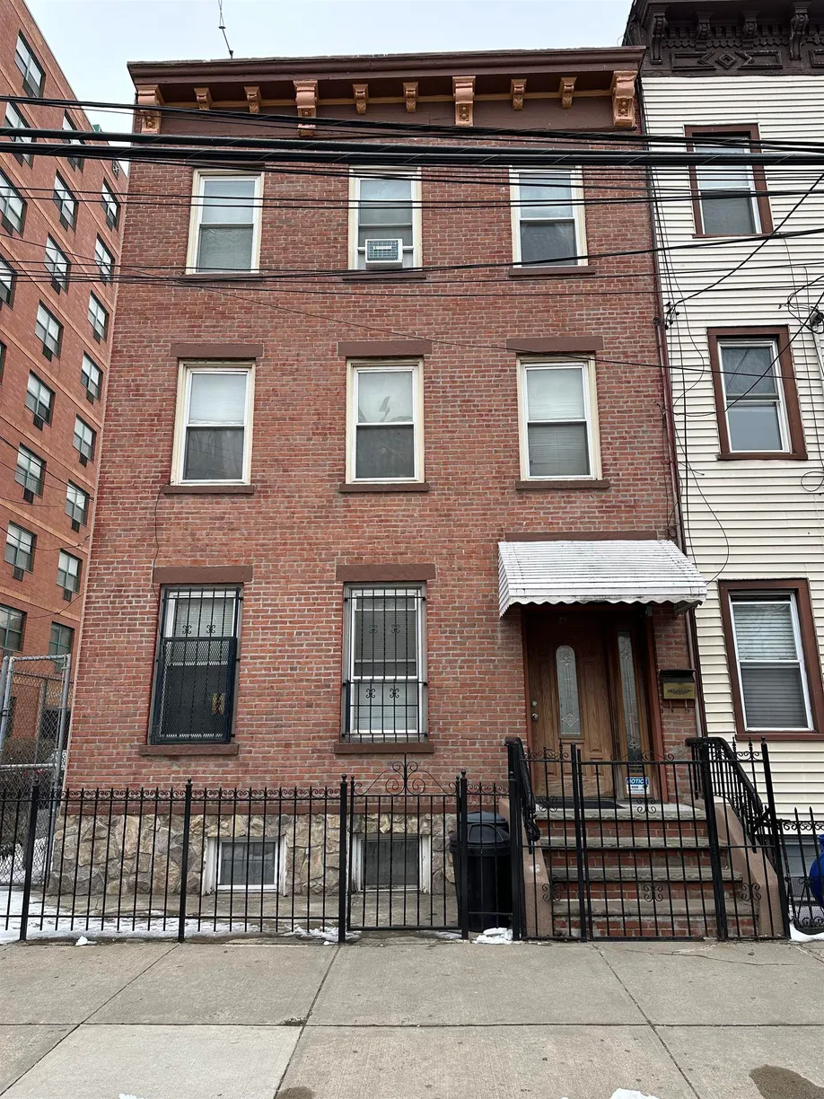 Jersey City/Hoboken Real Estate | View 29 ORCHARD ST, 1 | 1 Bed, 1 Bath