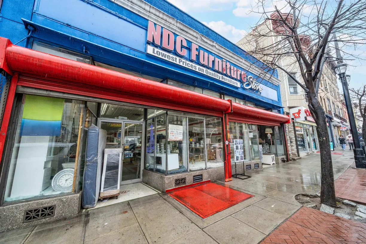 Jersey City/Hoboken Real Estate | View 821 SUMMIT AVE