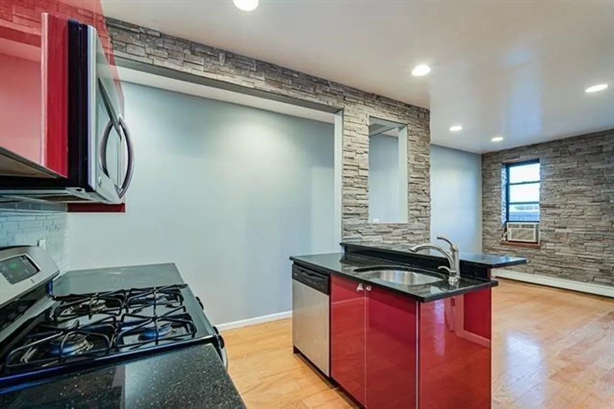 Jersey City/Hoboken Real Estate | View 14 65TH ST, 16 | Listing
