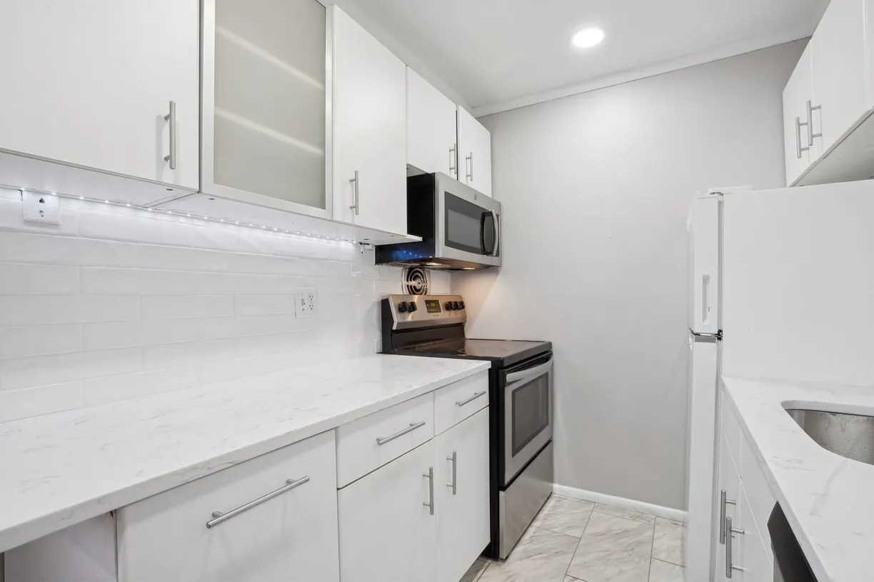 Jersey City/Hoboken Real Estate | View 56 68TH ST, 7 | Listing