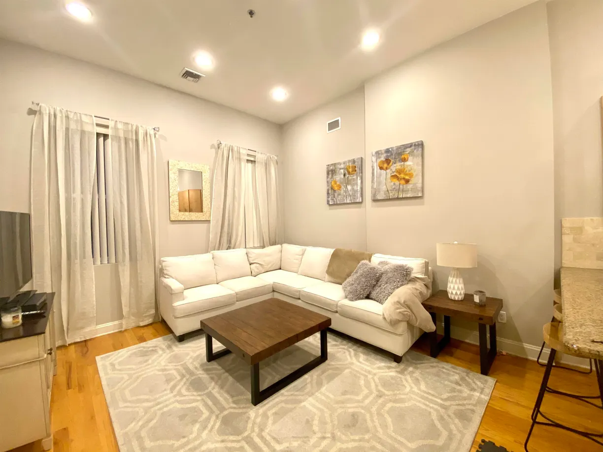 Jersey City/Hoboken Real Estate | View 522 HUDSON ST, 2 | 2 Beds, 2 Baths