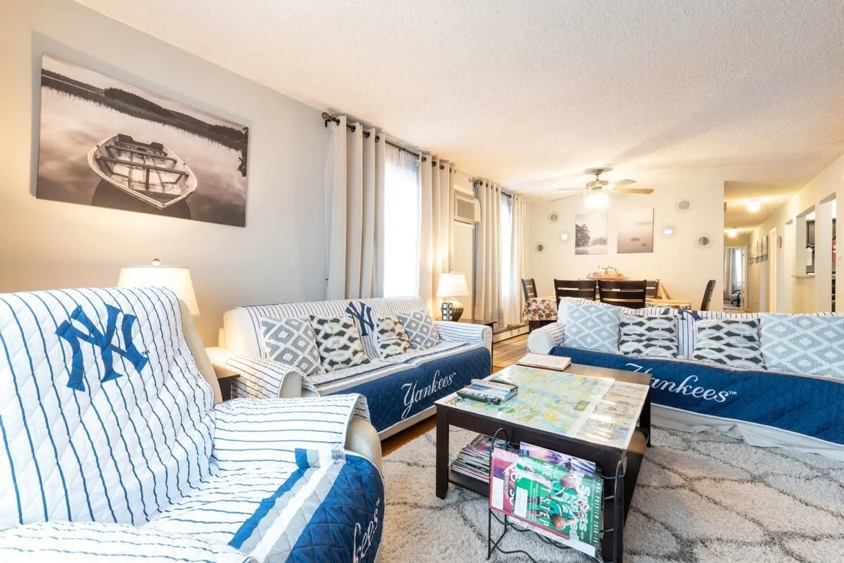 Jersey City/Hoboken Real Estate | View 26 STAGG ST, 2 | 3 Beds, 2 Baths