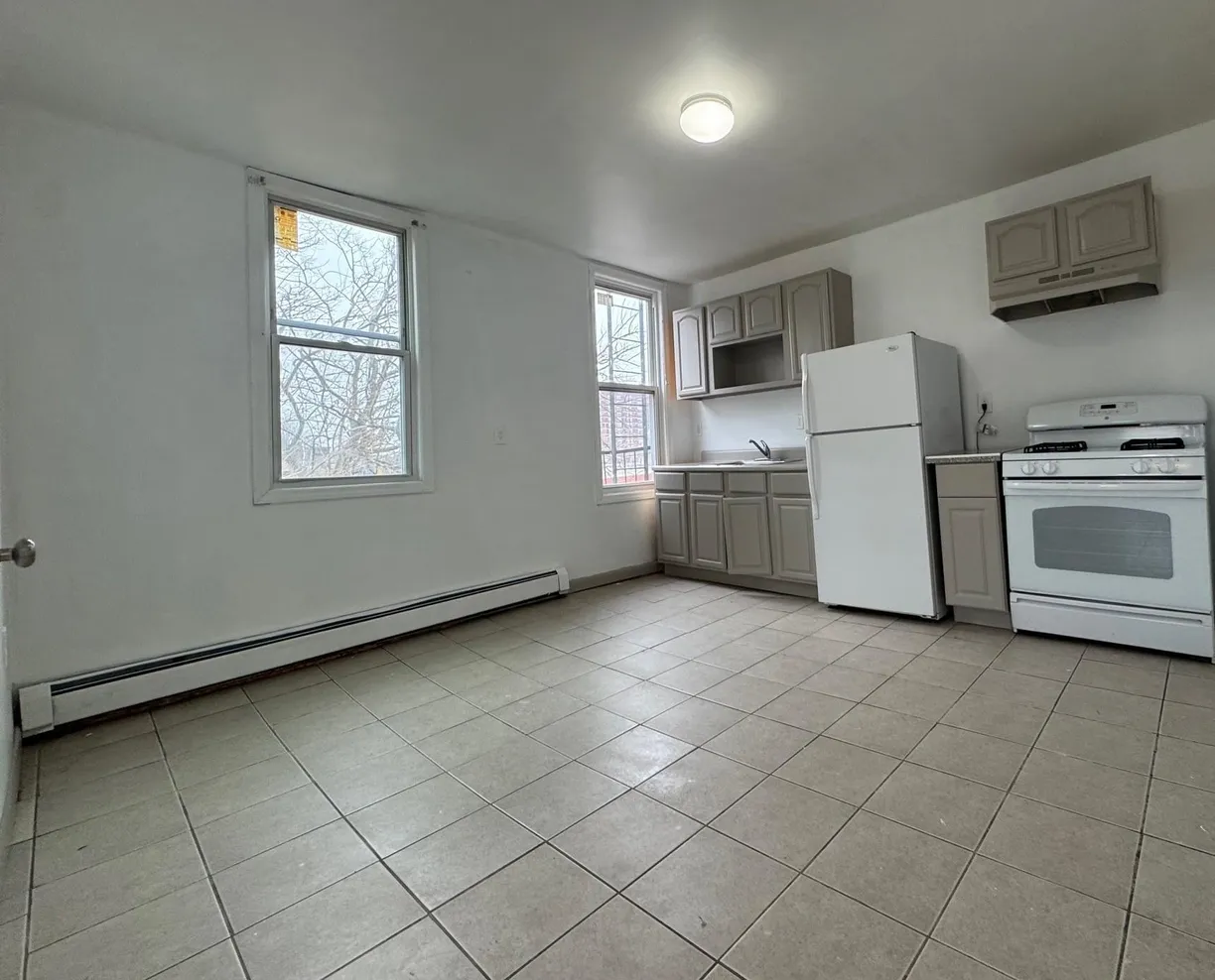 Jersey City/Hoboken Real Estate | View 4 SEIDLER ST, 3 | Listing
