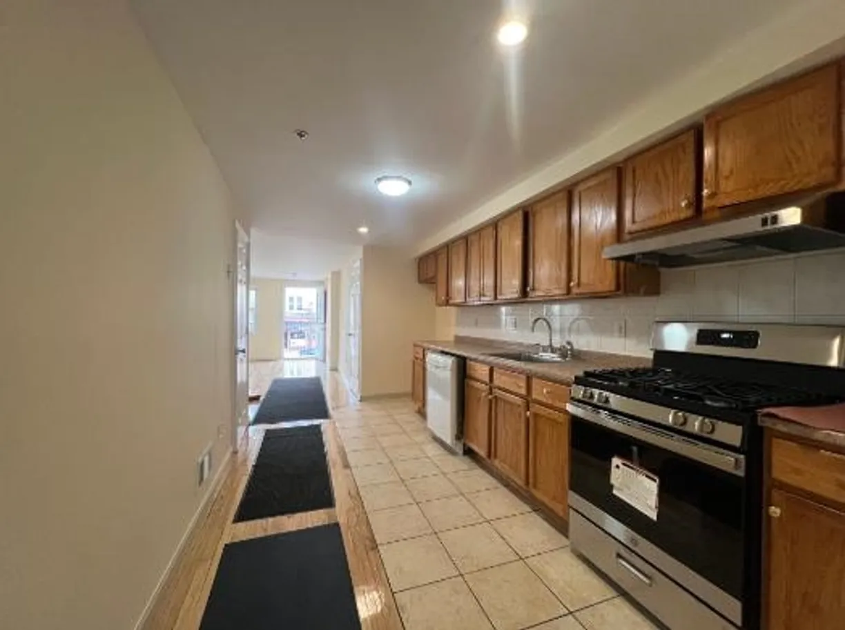 Jersey City/Hoboken Real Estate | View 4709 BROADWAY AVE | Listing