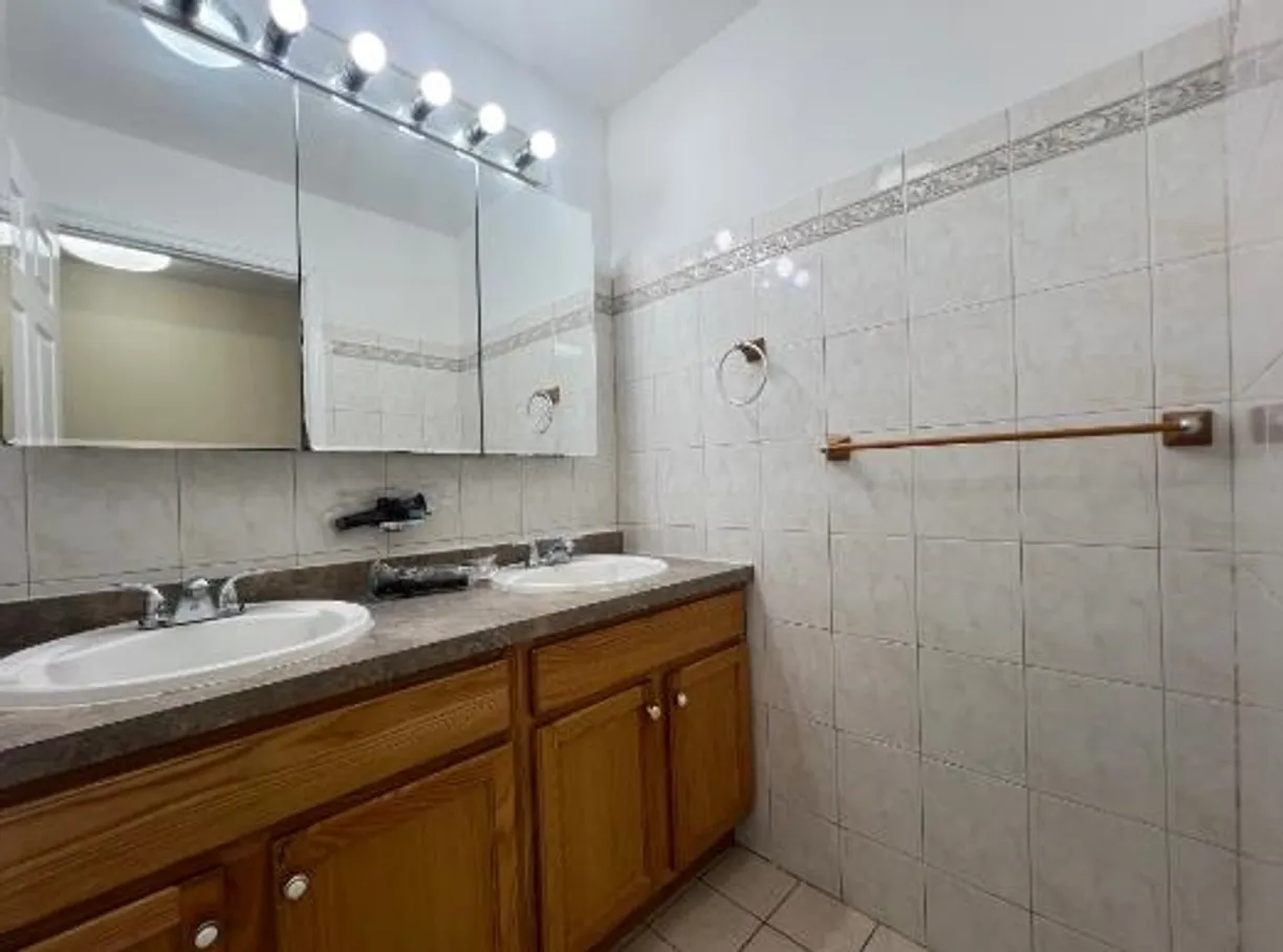 Jersey City/Hoboken Real Estate | View 4709 BROADWAY AVE | Listing