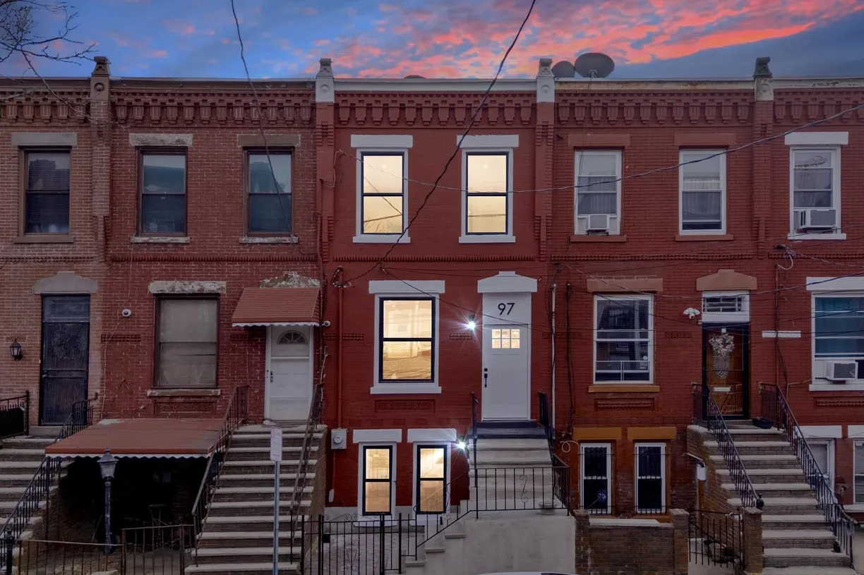 Jersey City/Hoboken Real Estate | View 97 HARMON ST | 3 Beds, 3 Baths