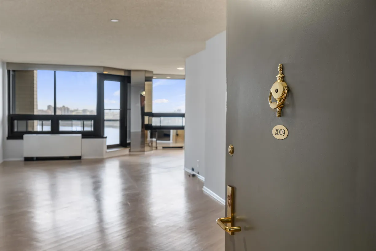 Jersey City/Hoboken Real Estate | View 800 PALISADE AVE, 2009 | 2 Beds, 2 Baths