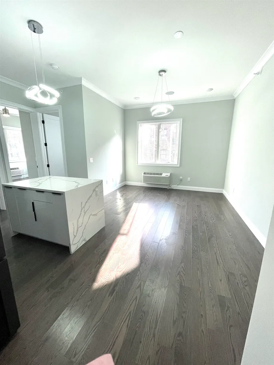 Jersey City/Hoboken Real Estate | View 31 COURT HOUSE PL, #301 | 2 Beds, 1 Bath