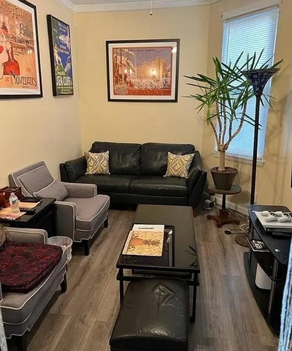 Jersey City/Hoboken Real Estate | View 437 GREGORY AVE, 2W | 2 Beds, 1 Bath