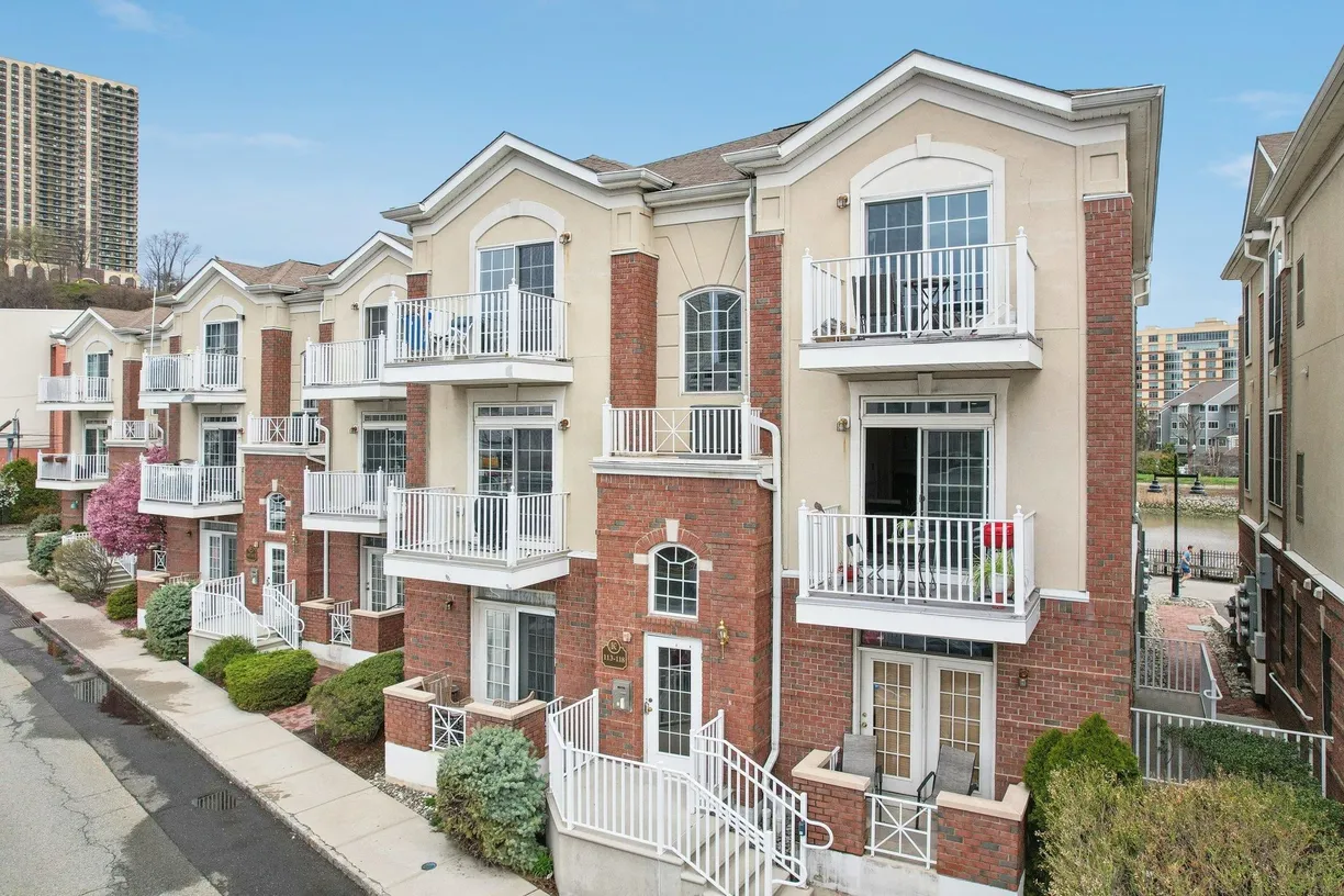 Jersey City/Hoboken Real Estate | View 7706 MARINE RD, 117 | 2 Beds, 2 Baths