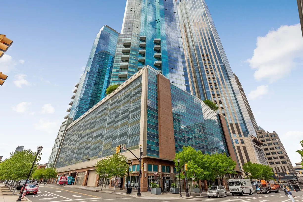 Jersey City/Hoboken Real Estate | View 77 HUDSON ST, 2212 | 1 Bath