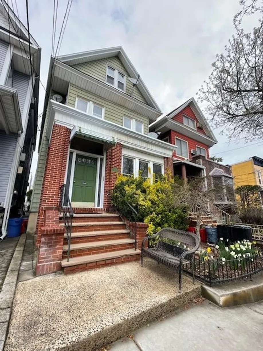 Jersey City/Hoboken Real Estate | View 122 SHIPPEN ST, 2 | 1 Bed, 1 Bath