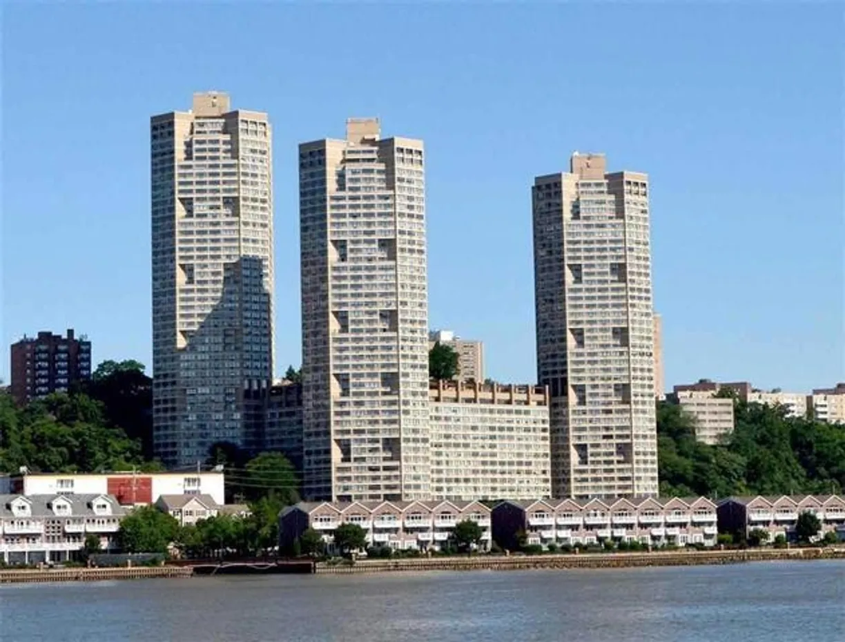 Jersey City/Hoboken Real Estate | View 7002 BLVD EAST, 14B | 1 Bed, 1 Bath