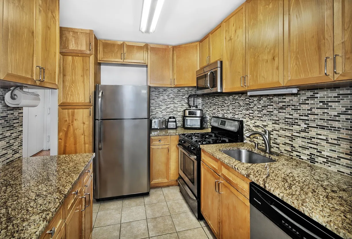 Jersey City/Hoboken Real Estate | View 7000 BLVD EAST, 28h | Listing