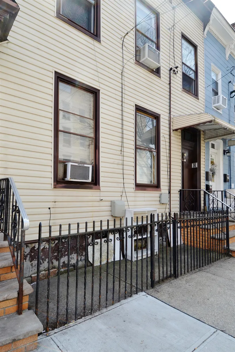 Jersey City/Hoboken Real Estate | View 34 CONCORD ST | Listing