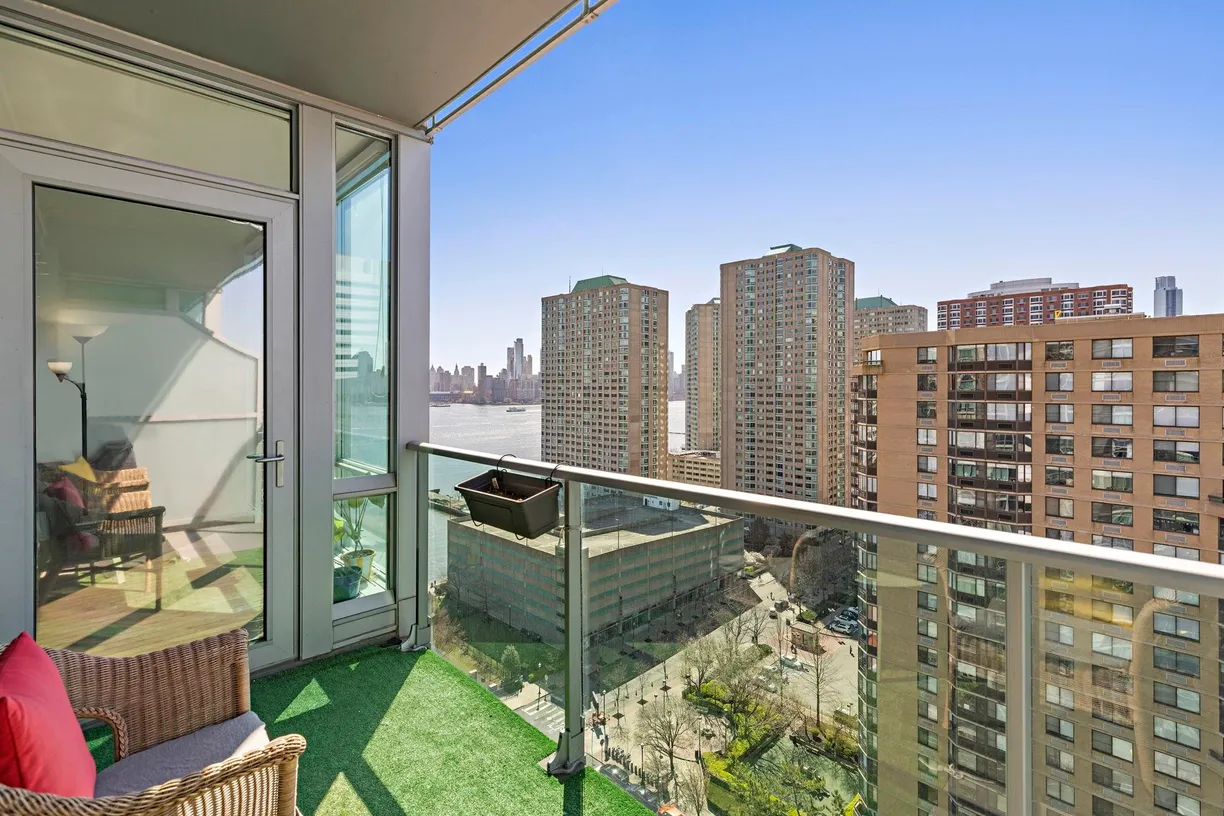 Jersey City/Hoboken Real Estate | View 20 NEWPORT PARKWAY, 2103 | Listing
