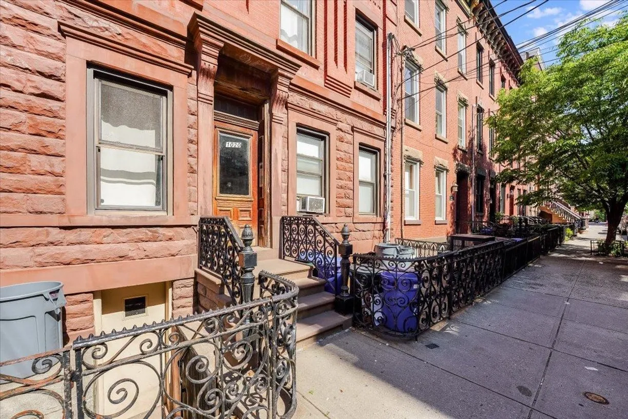 Jersey City/Hoboken Real Estate | View 1020 PARK AVE, 4 | 2 Beds, 1 Bath