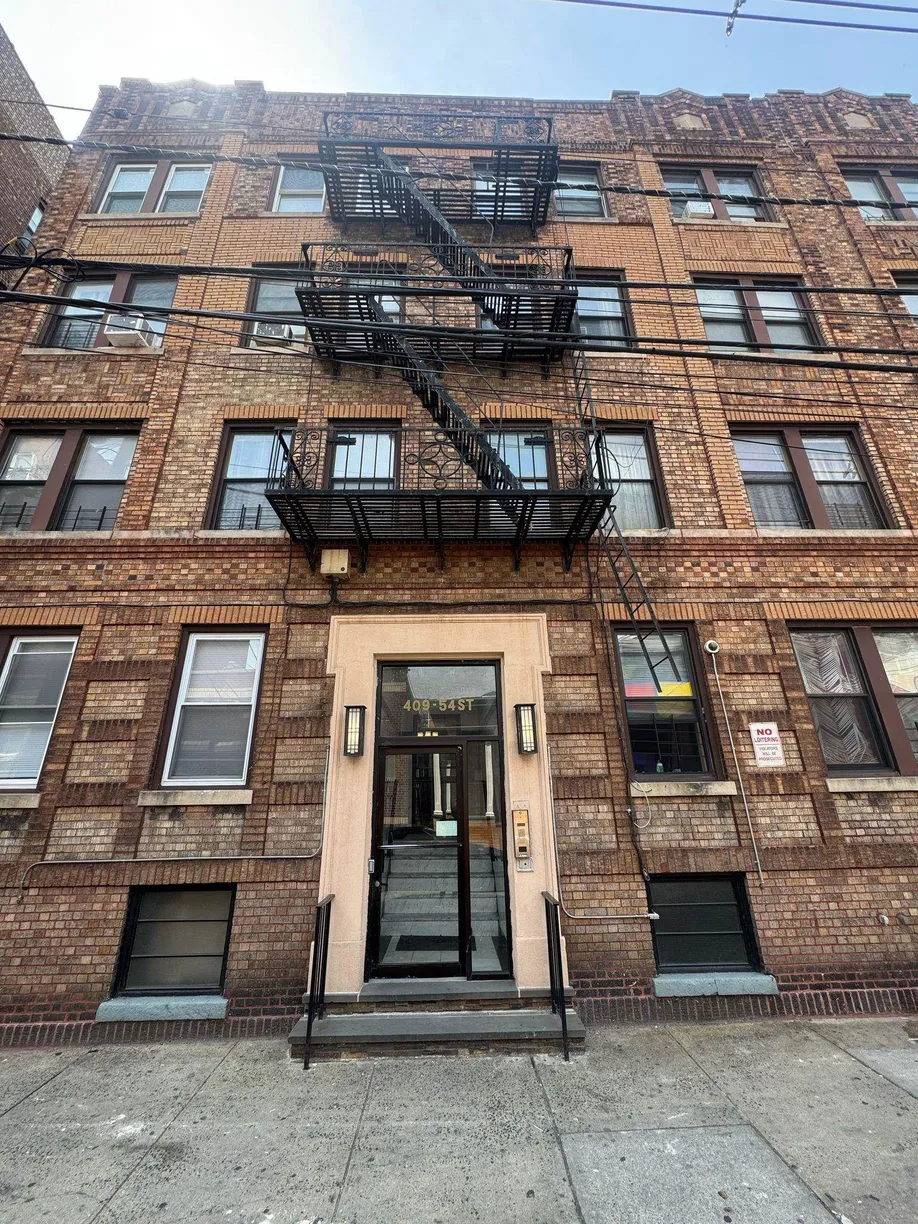 Jersey City/Hoboken Real Estate | View 409 54TH ST, 16 | 1 Bed, 1 Bath
