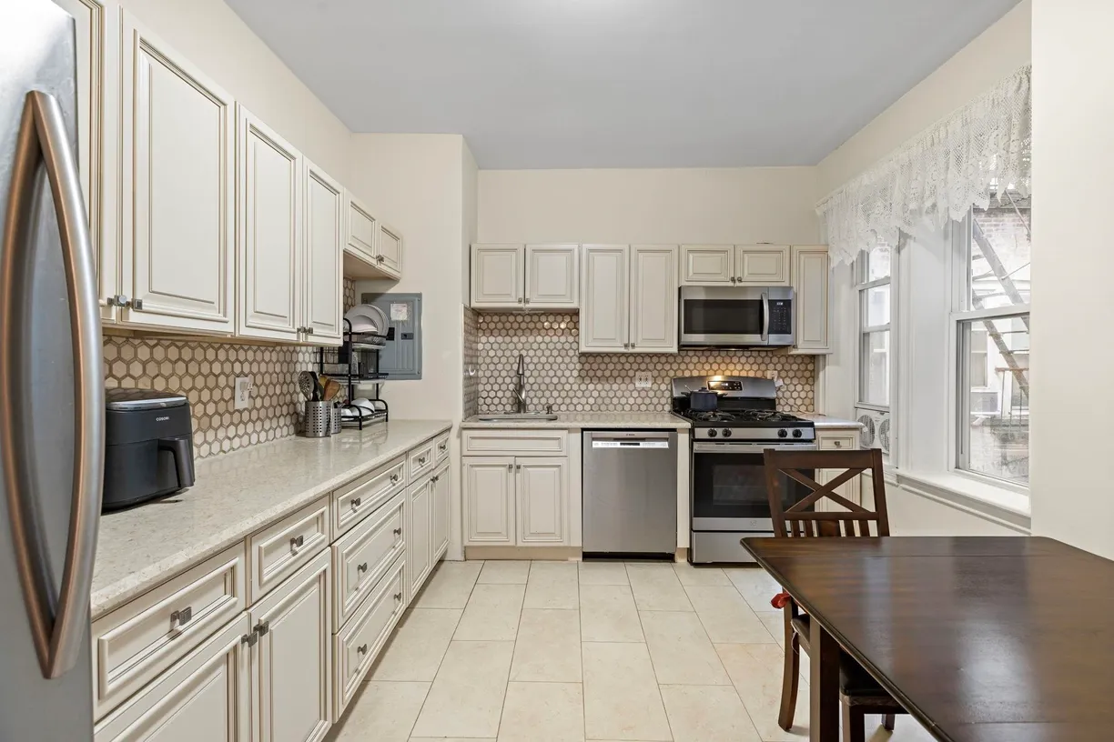Jersey City/Hoboken Real Estate | View 282 MAGNOLIA AVE, 2 | Listing