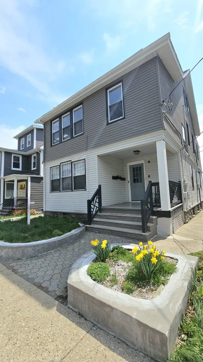 Jersey City/Hoboken Real Estate | View 8 BOYDEN PARKWAY SOUTH, 2 | 3 Beds, 1 Bath