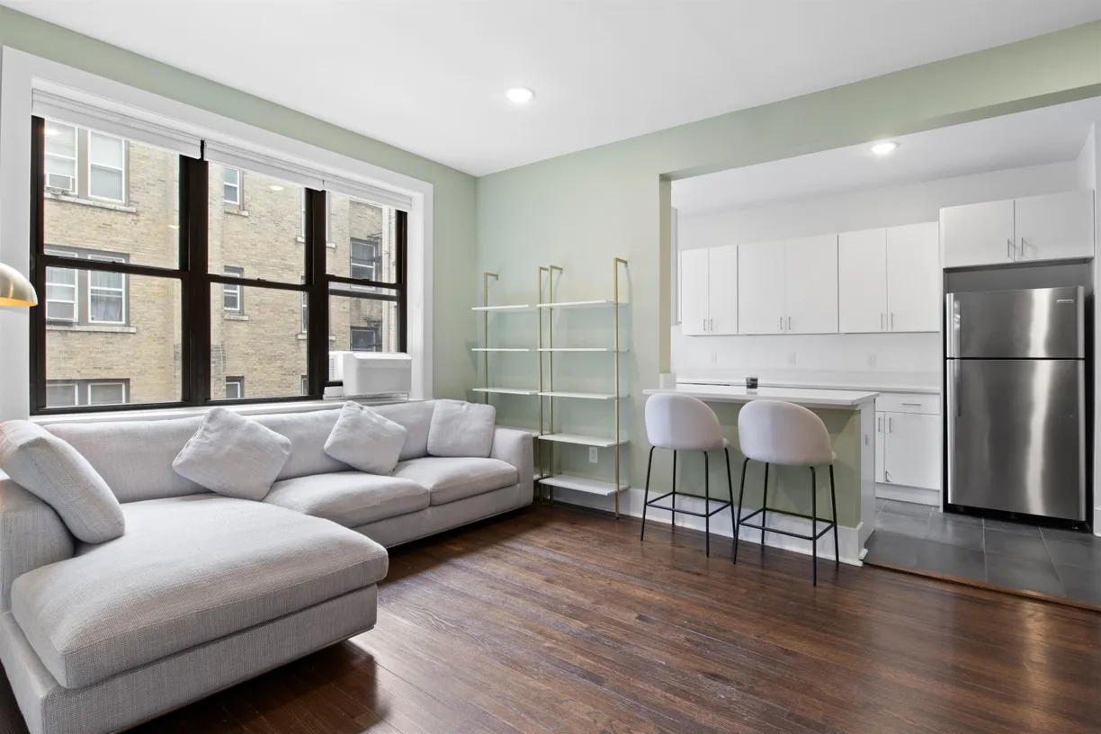 Jersey City/Hoboken Real Estate | View 131 KENSINGTON AVE, C6 | 1 Bed, 1 Bath