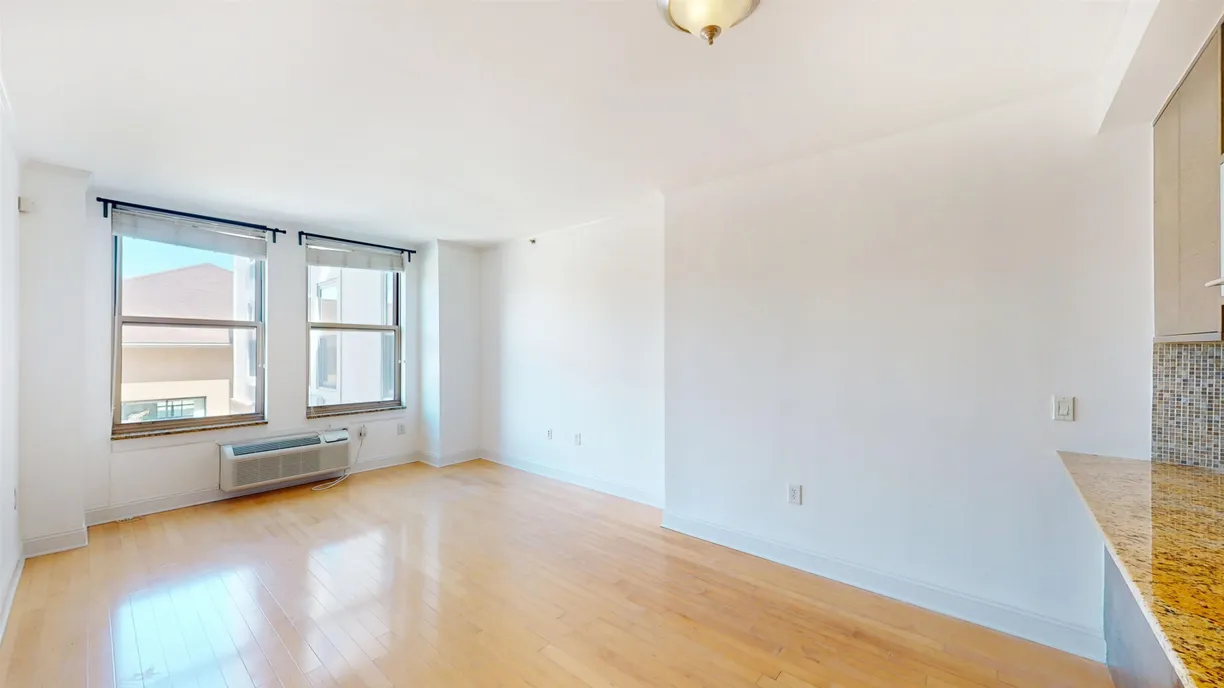 Jersey City/Hoboken Real Estate | View 10 REGENT ST, 611 | Listing