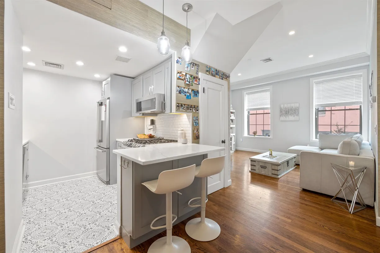 Jersey City/Hoboken Real Estate | View 1015 GRAND ST, 5C | 2 Beds, 2 Baths