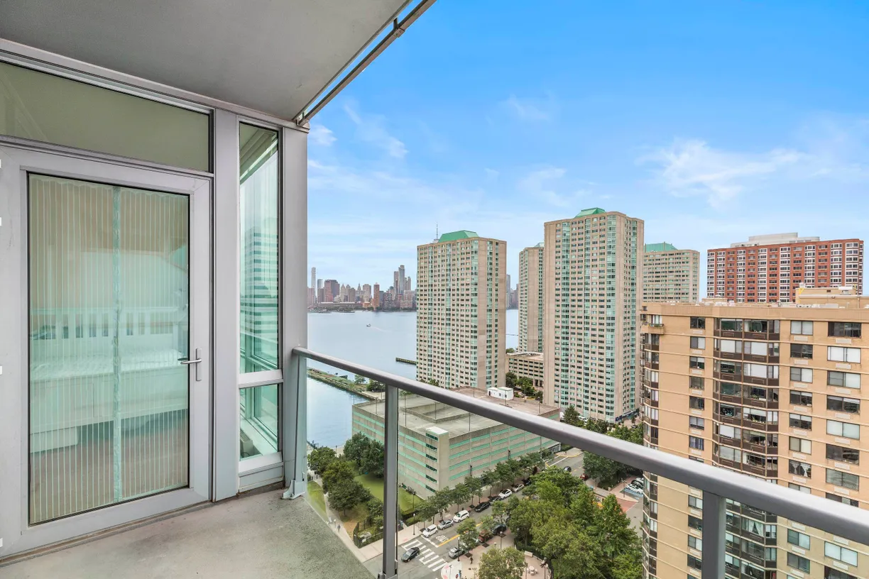 Jersey City/Hoboken Real Estate | View 20 NEWPORT PARKWAY, 2303 | 1 Bed, 1 Bath