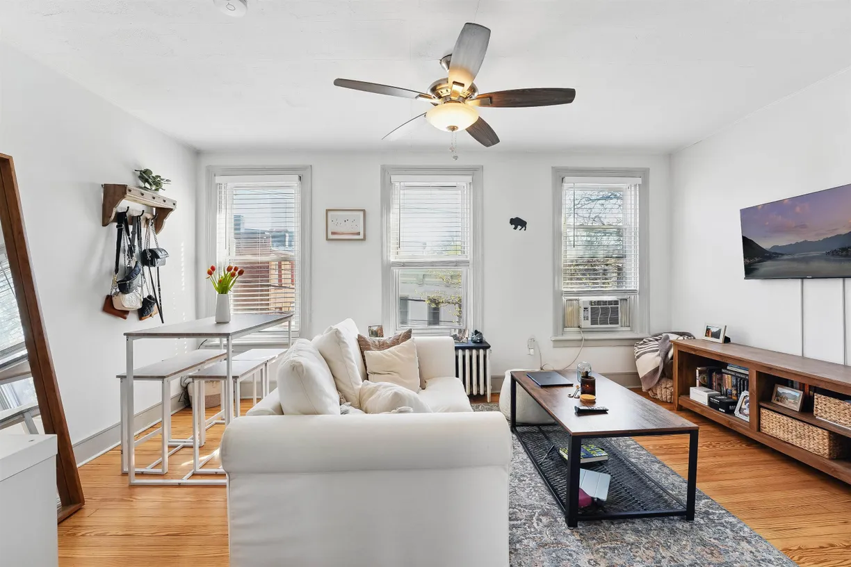 Jersey City/Hoboken Real Estate | View 204 8TH ST, 3 | 1 Bed, 1 Bath