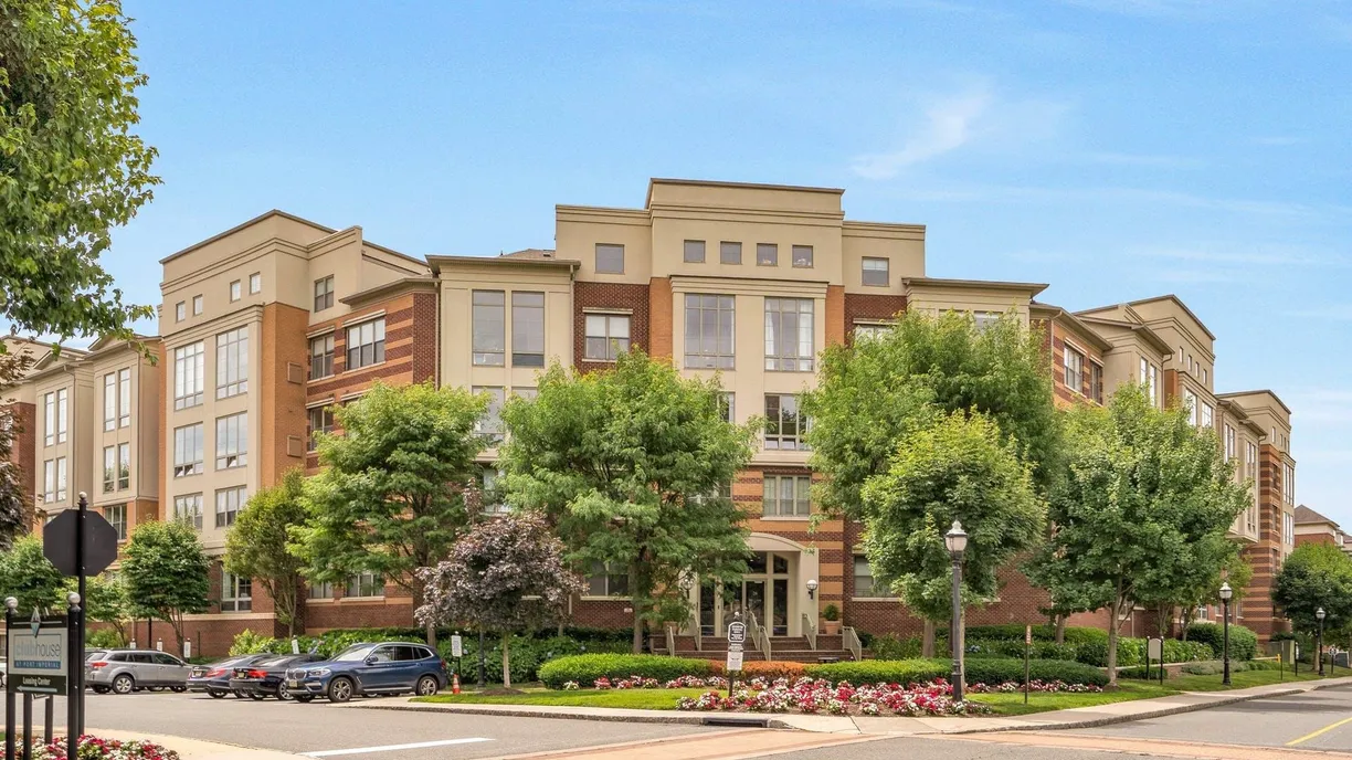 Jersey City/Hoboken Real Estate | View 26 AVENUE AT PORT IMPERIAL, 242 | 1 Bed, 1 Bath